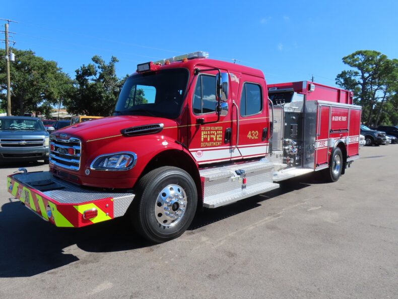 DeLeon Freightliner Pumper – 40298-01