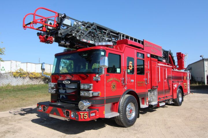 Grand Prairie TX Enforcer Ascendant 107′ Ft Aerial – 41164-01