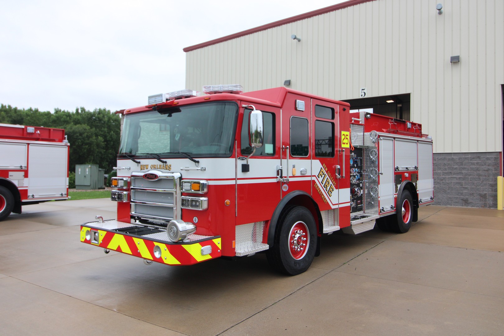 New Orleans LA Enforcer Pumper – 40792-02