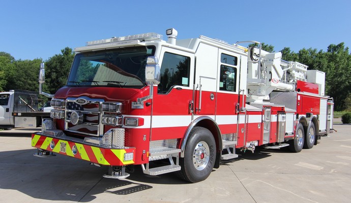 Reno Fire Department NV Velocity 100' Aerial Tower 35489